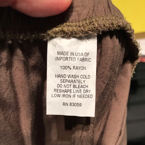 SUPPLY&DEMAND Olive Green front-split pants, EUC. - Picture 6 of 6